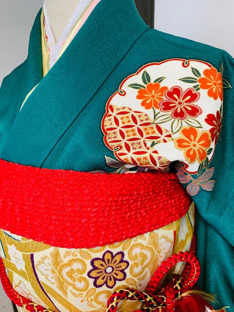 振袖フルセット豪華振袖　雪輪御所車花文　暈し染め　金彩　鈴乃屋扱い　正絹