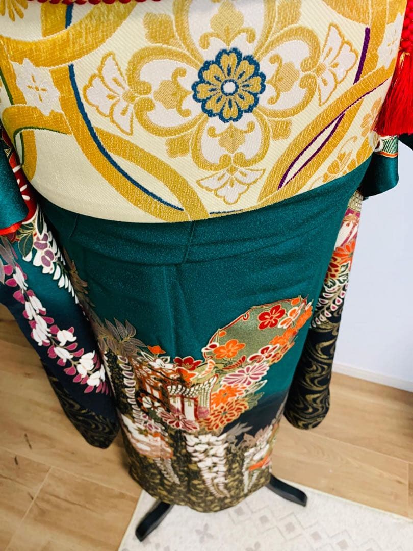 振袖フルセット豪華振袖　雪輪御所車花文　暈し染め　金彩　鈴乃屋扱い　正絹