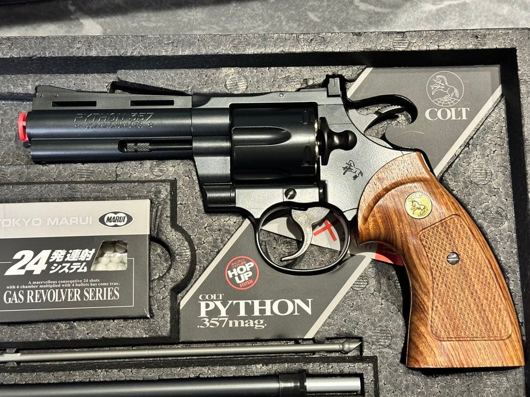 絶版 東京マルイ COLT PYTHON 357mag リアルカート・木グリ仕様