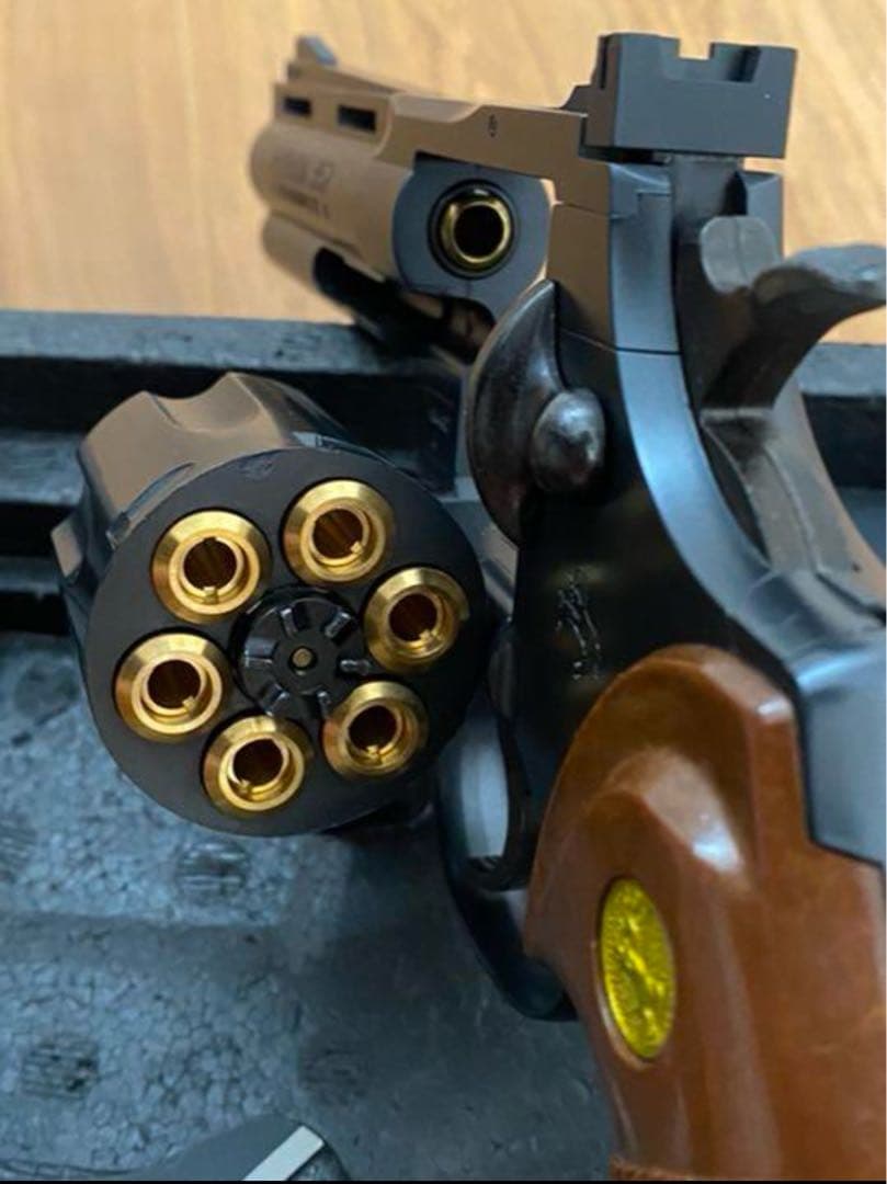 絶版 東京マルイ COLT PYTHON 357mag リアルカート・木グリ仕様