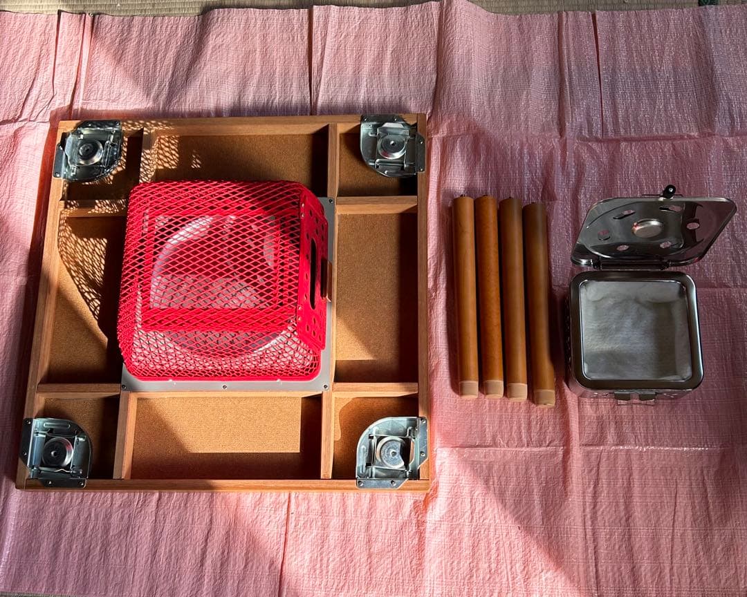 12日迄の特価❣️【訳アリ未使用】ミツウロコ　豆炭こたつ　60cm正方形