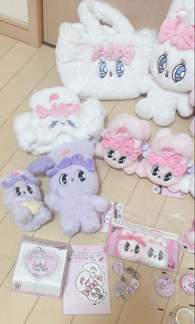 エスターバニー　ぬいぐるみ　ヘアバンド　バッグ　シュシュ　パスケース　まとめ売り