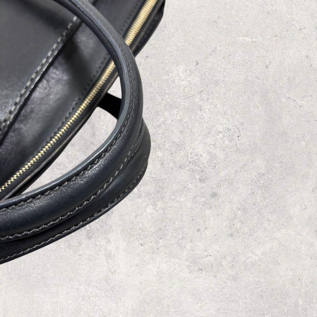 ひろちゃんTOD'S トッズ Dバッグ ハンドバッグ レザー 黒 ゴール