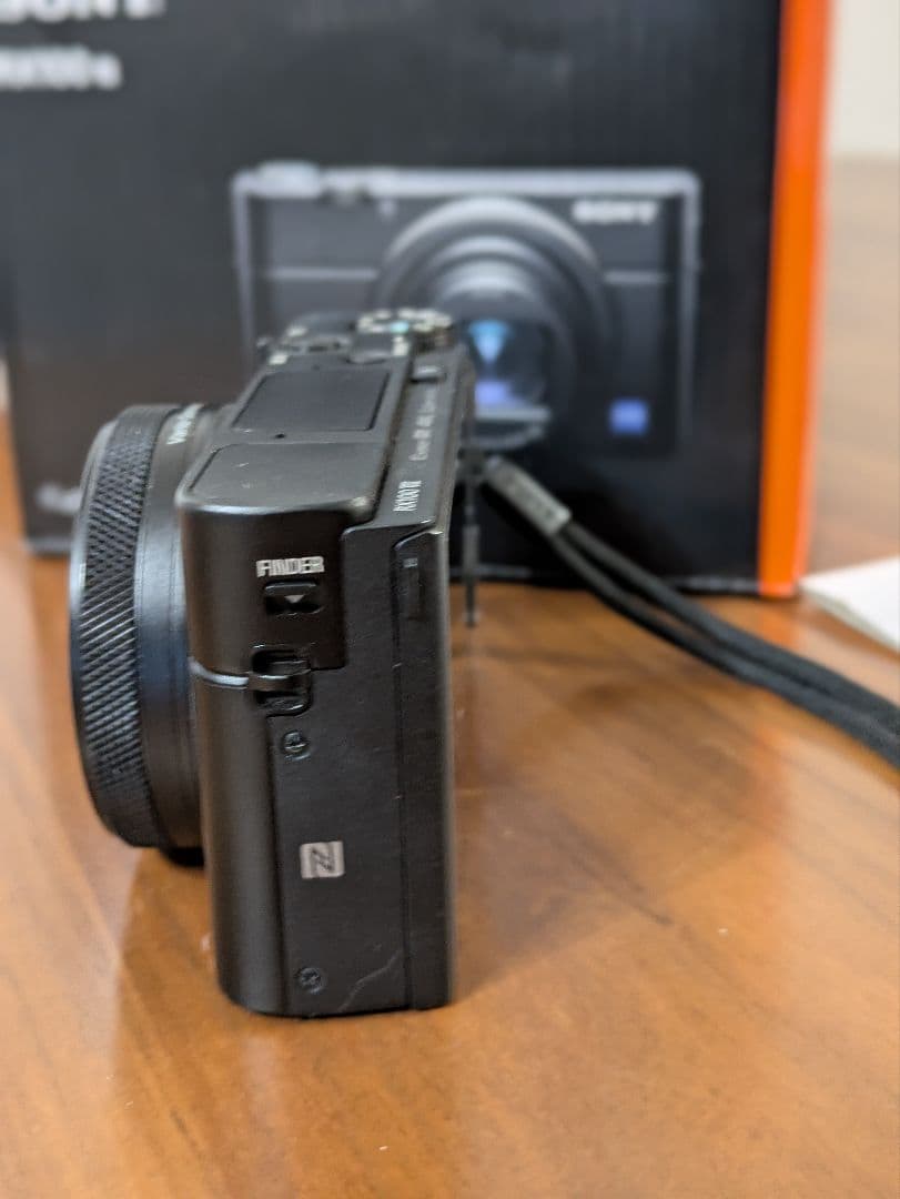 【美品】SONY ソニーRX100M7 ・バッテリー+チャージャーセット