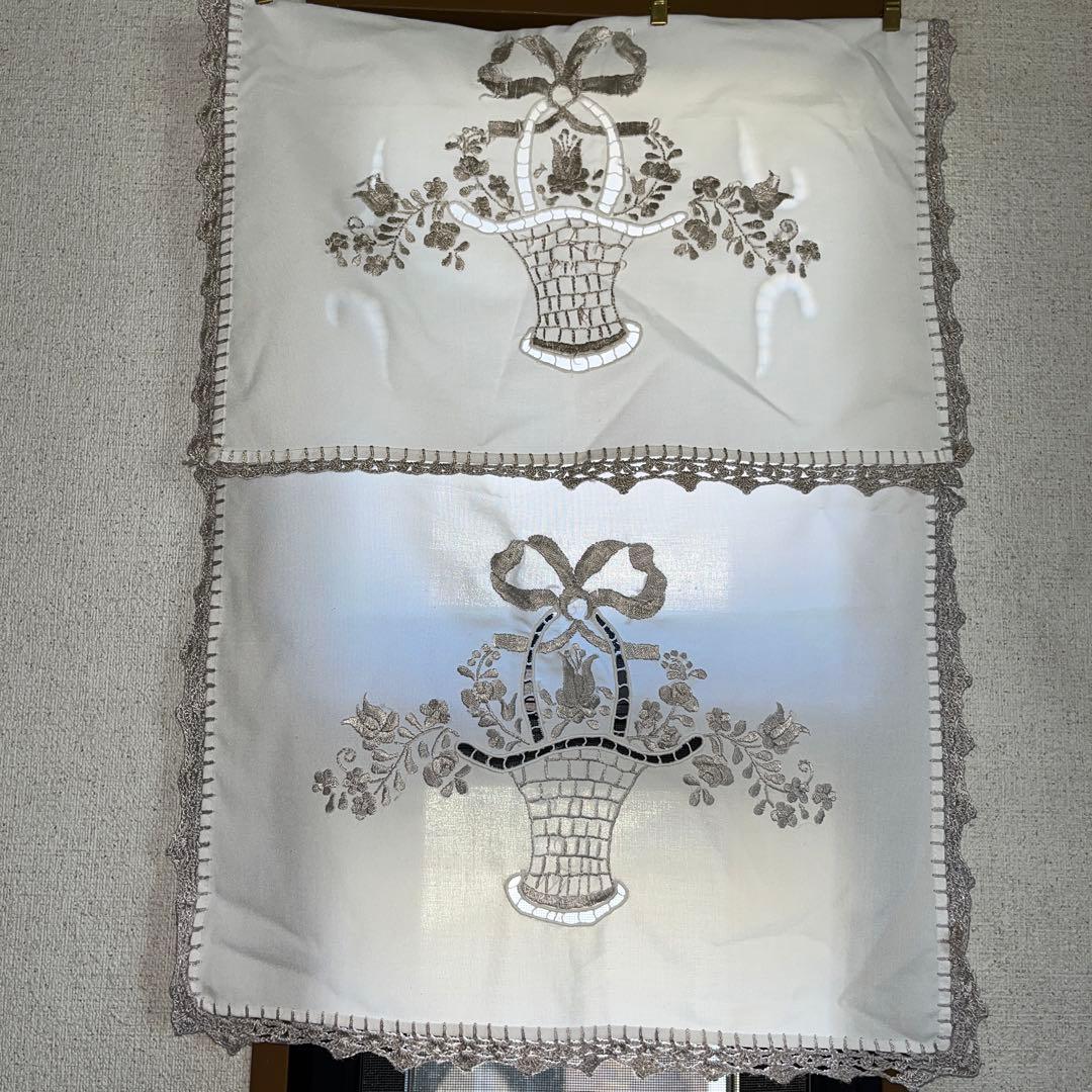 フランスアンティーク　花籠の刺繍　カットワーク　生地