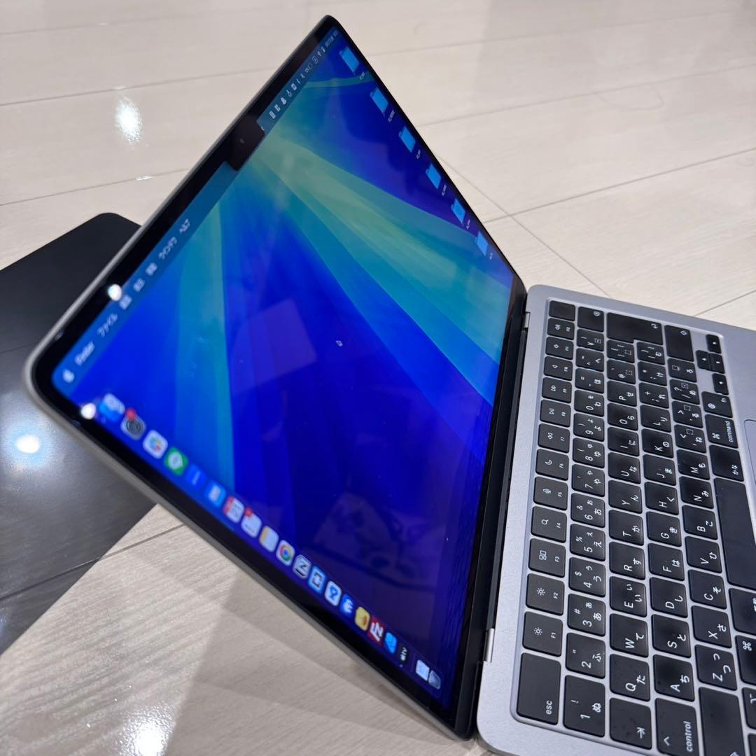 【美品】MacBook Air M2 16GB/256GB ＆覗き見防止セット