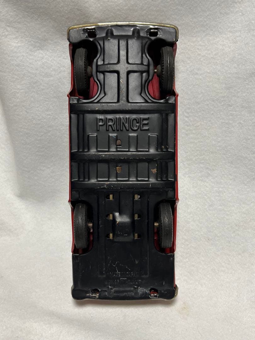 昭和レトロ初代プリンススカイライン　赤色　ブリキ BANDAIバンダイ