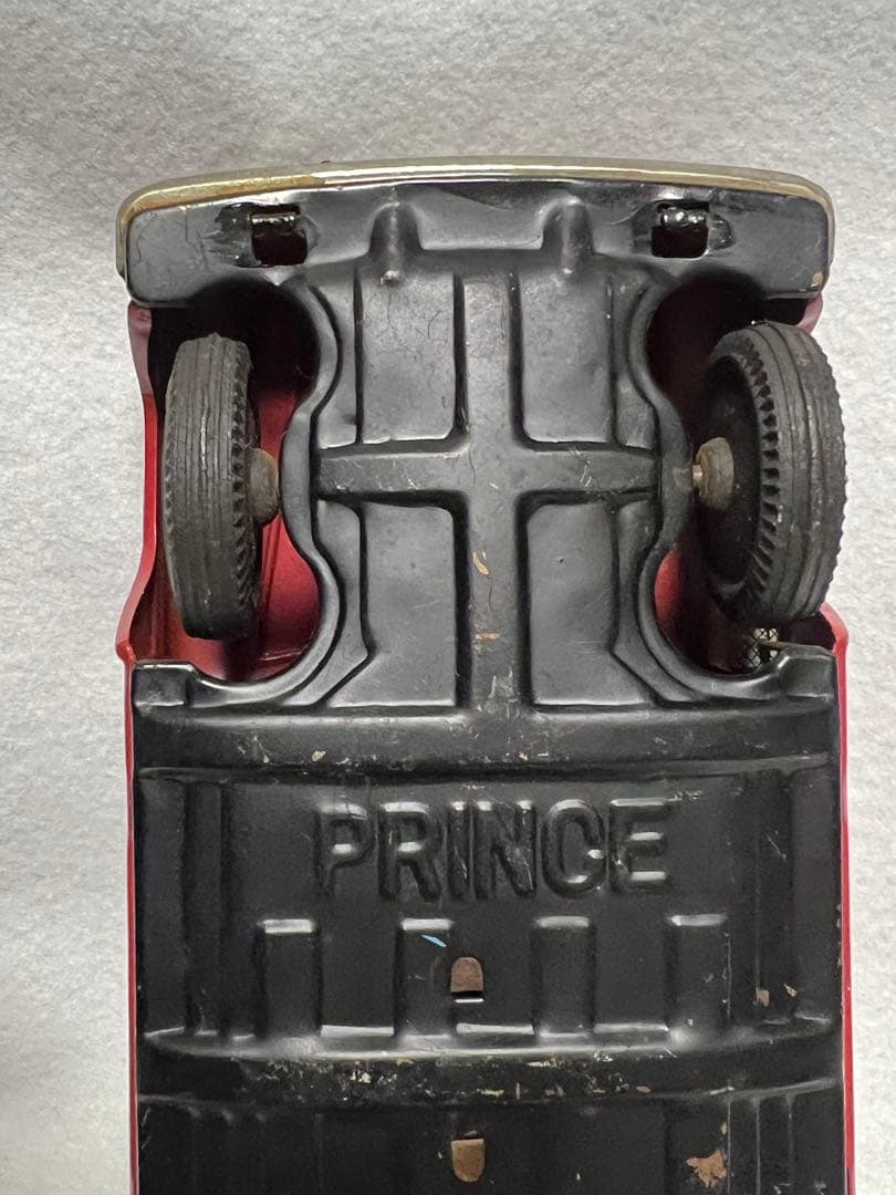 昭和レトロ初代プリンススカイライン　赤色　ブリキ BANDAIバンダイ