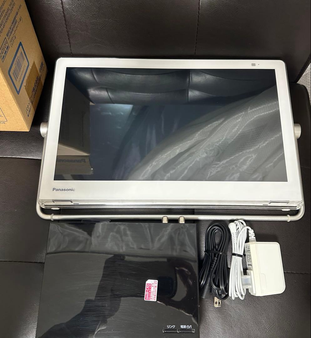 Panasonic プライベートビエラ　UN-15CT8-W