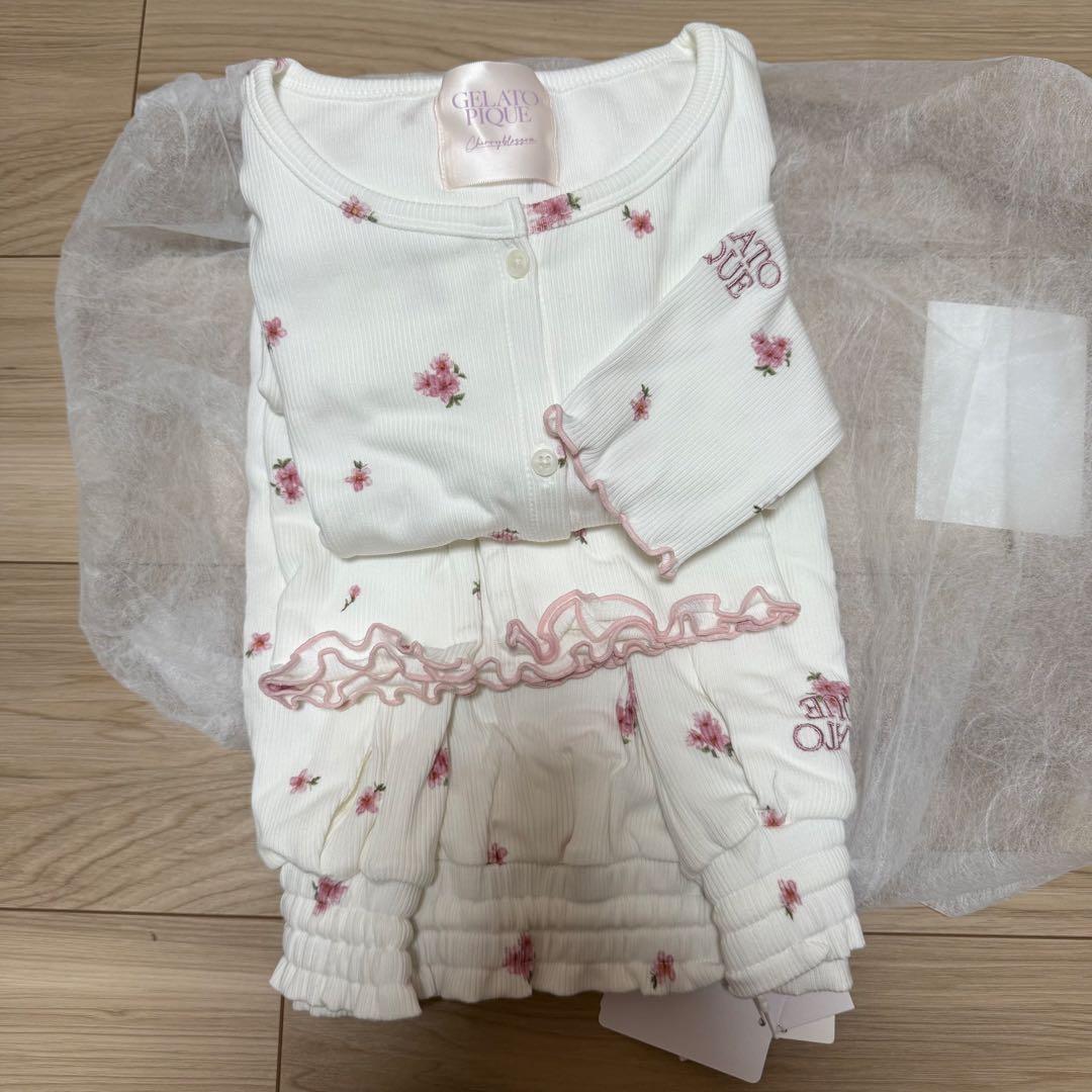 【値下げ中】未使用　セットアップ　ジェラピケ　パジャマ　小花柄
