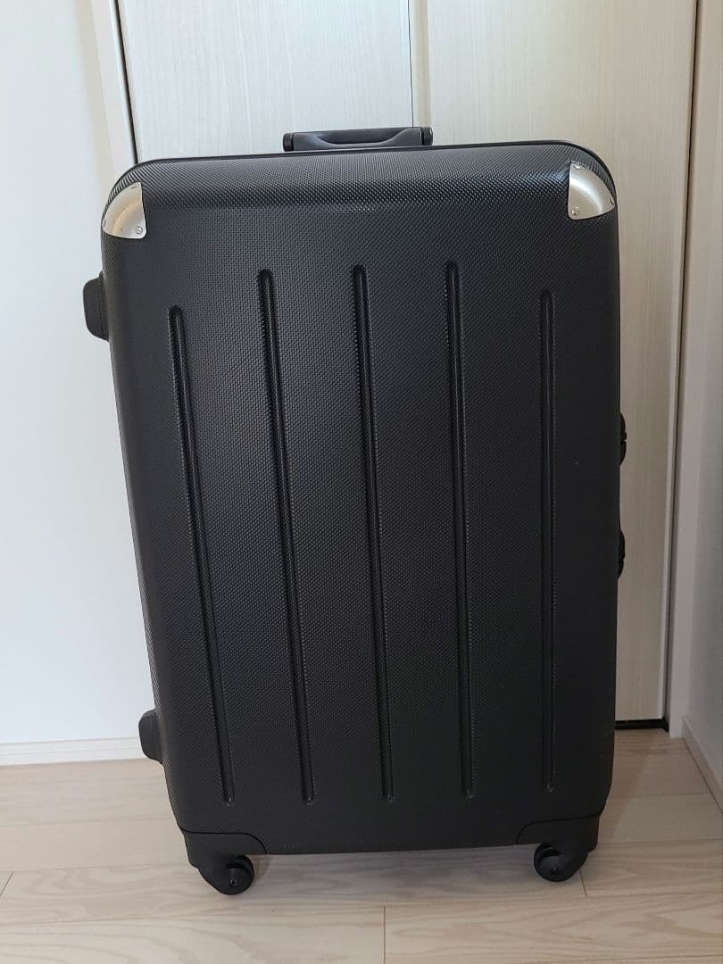 ブラックハード　キャリーケース