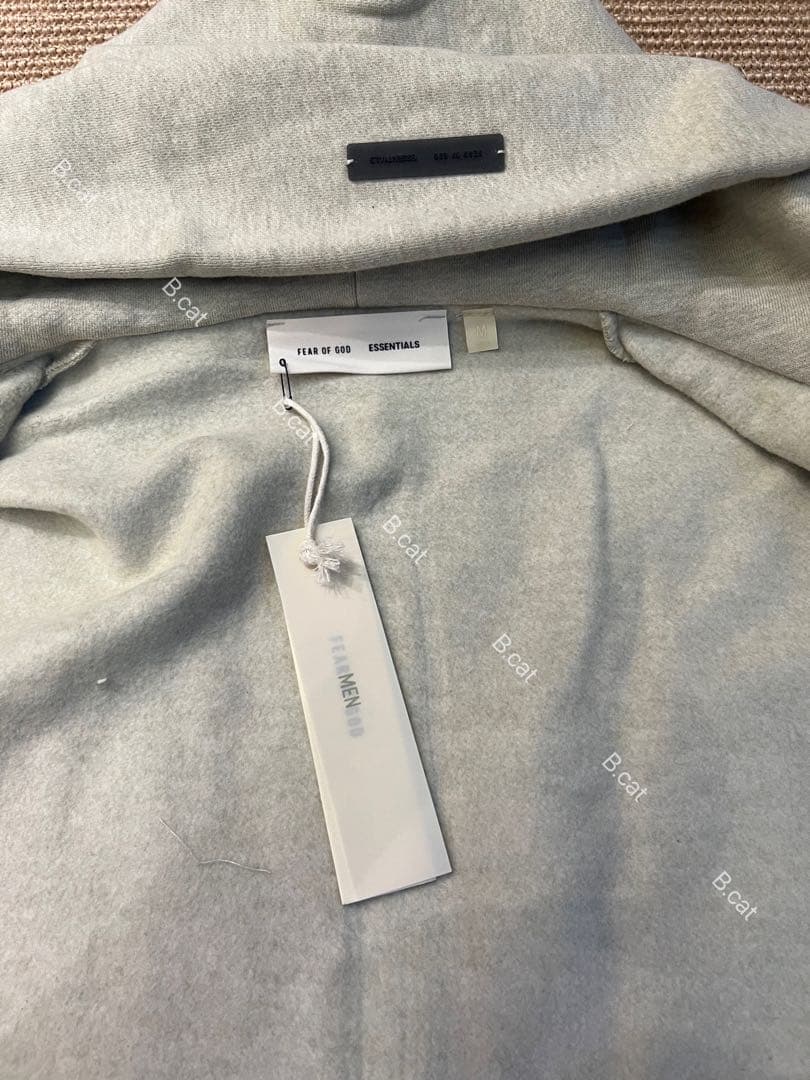 FEAR OF GOD ESSENTIALSジップアップ パーカー薄い灰色dye