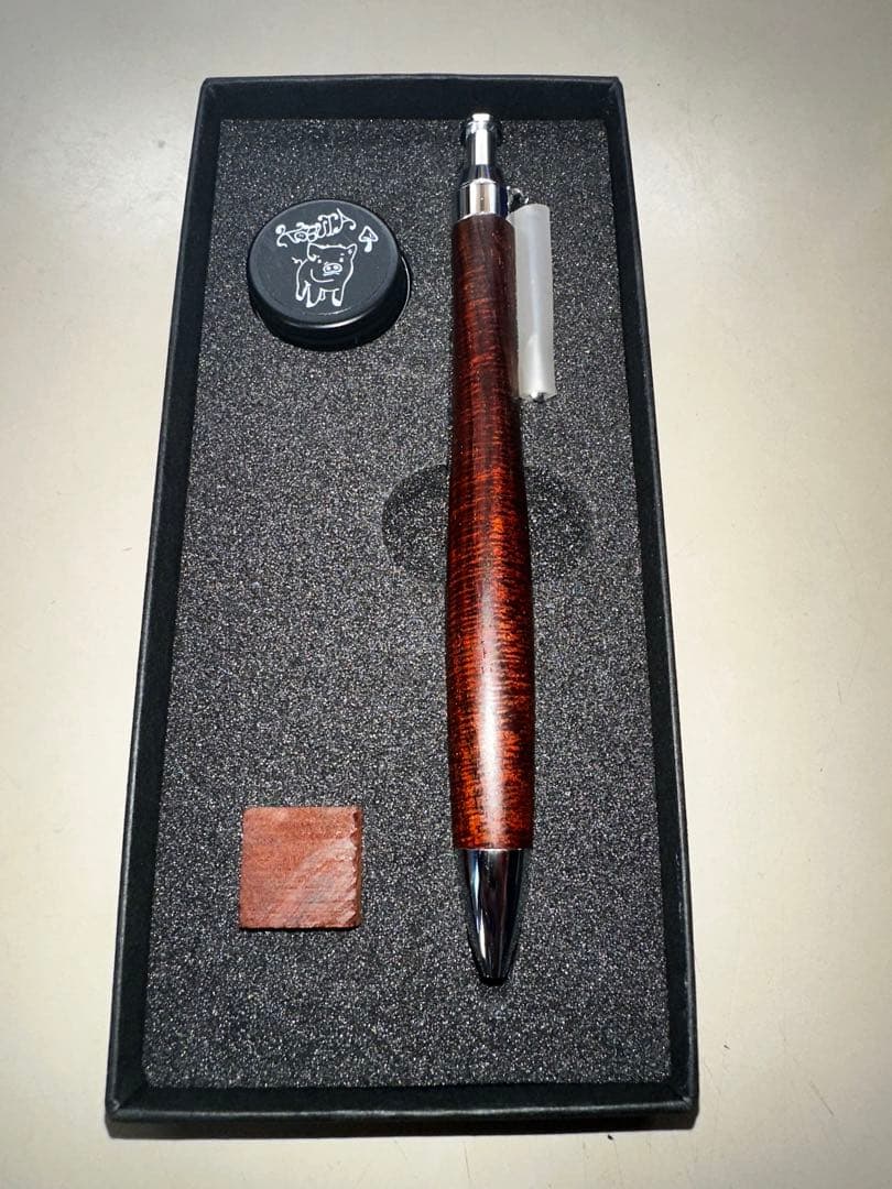 こぶた工房 極上シアメースローズウッドエクセレントカーリー ボールペン0.5mm