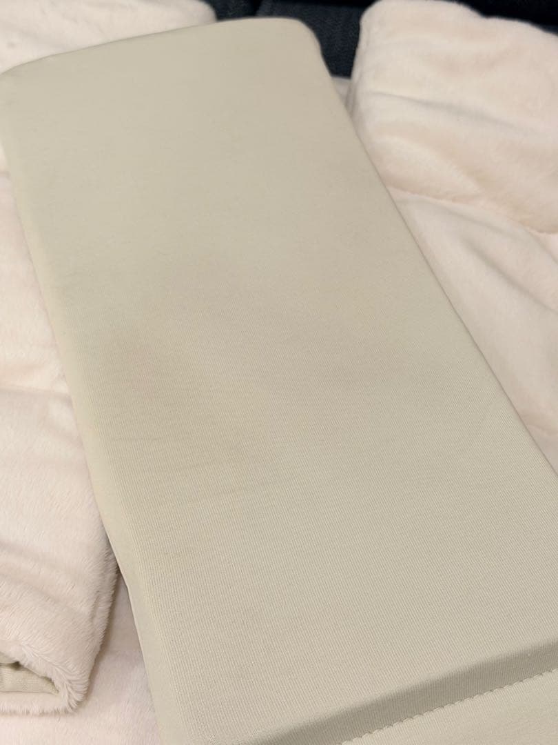 ssook ソオオク スリングバッグ S バックが右側 ベージュ