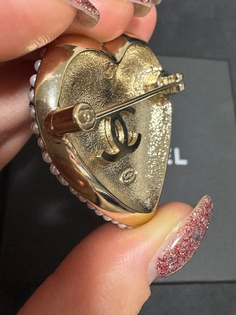 CHANEL ハート型ブローチ　パール　新品未使用