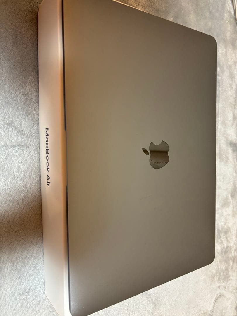 3月特別価格(未使用)MacBook Air 13.3 MGN63J/A