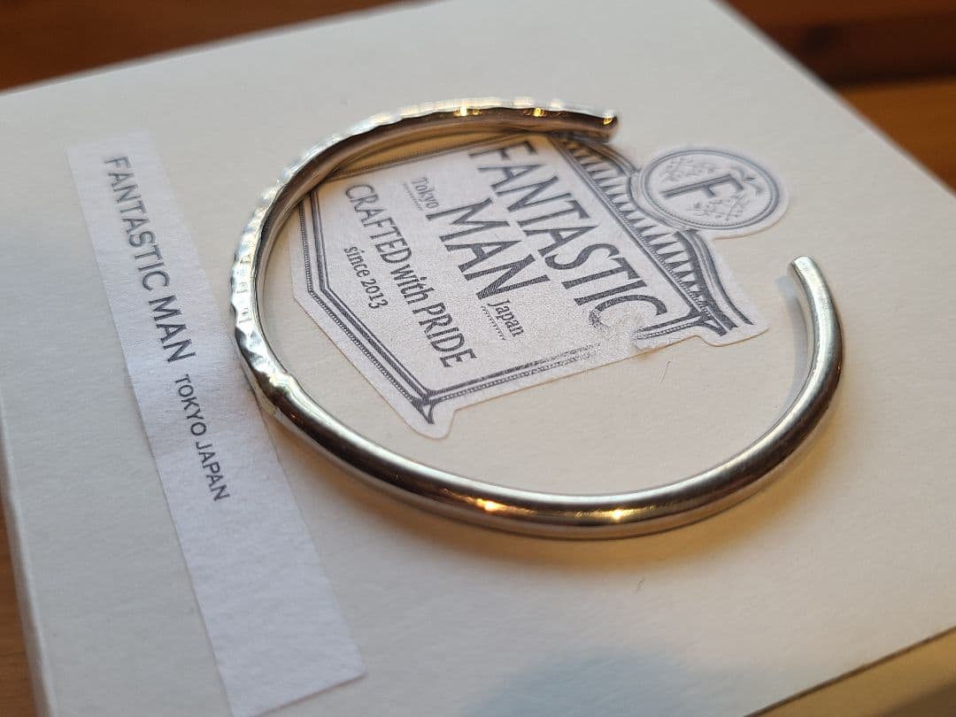 FANTASTIC MAN シルバーバングル