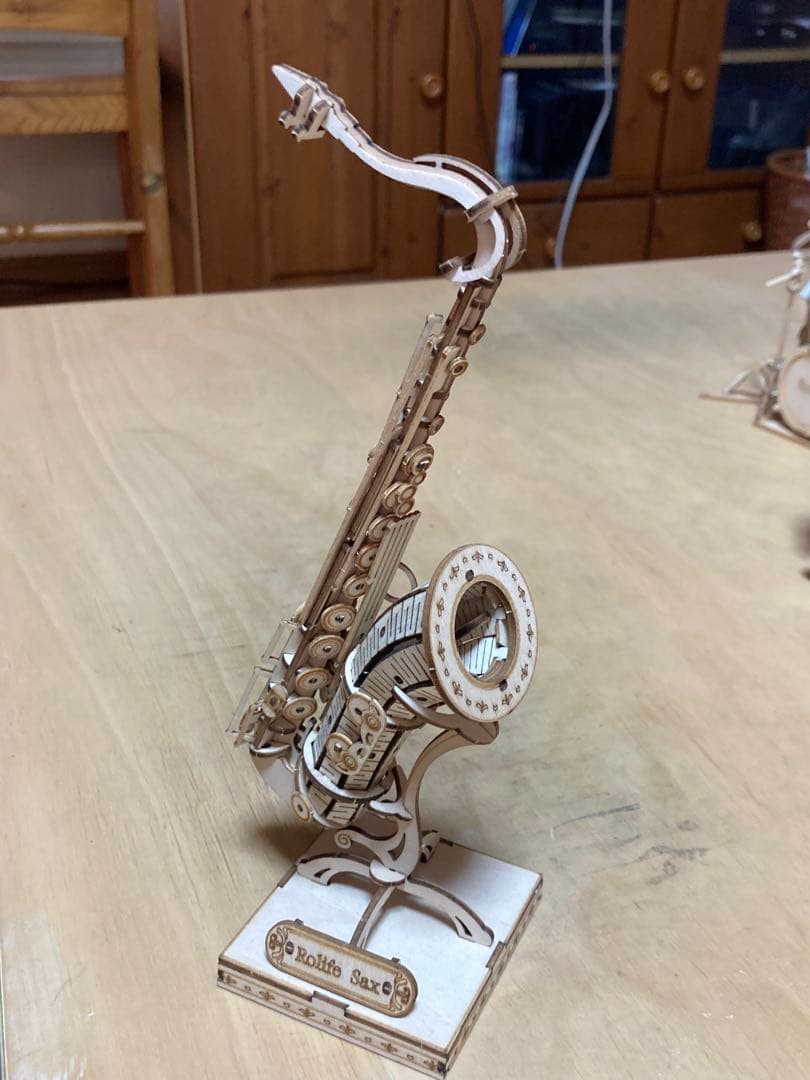 Robotime社木製パズル ピアノ、サックス、ドラム 機関車、帆船、飛行船ほか