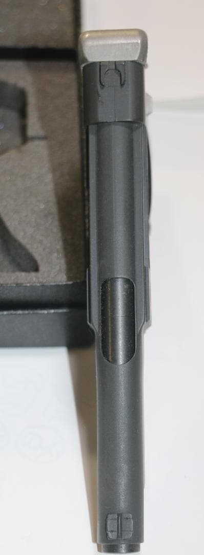 超希少　六研製　プラモデル 　九四式自動拳銃　無可動鑑賞用 合法品　中古品