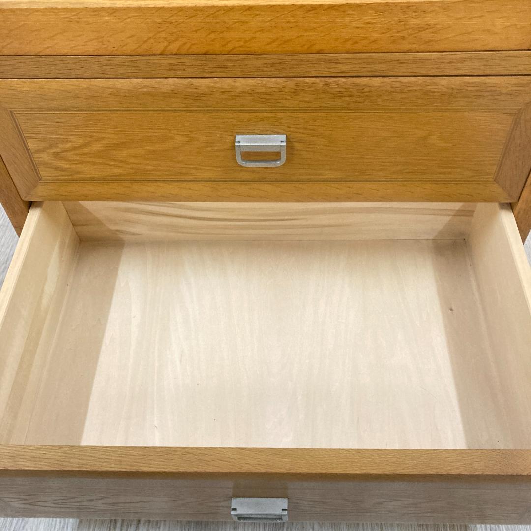 【オールドカリモク】ヴィンテージ　飾り棚　コレクションケース　キャビネット