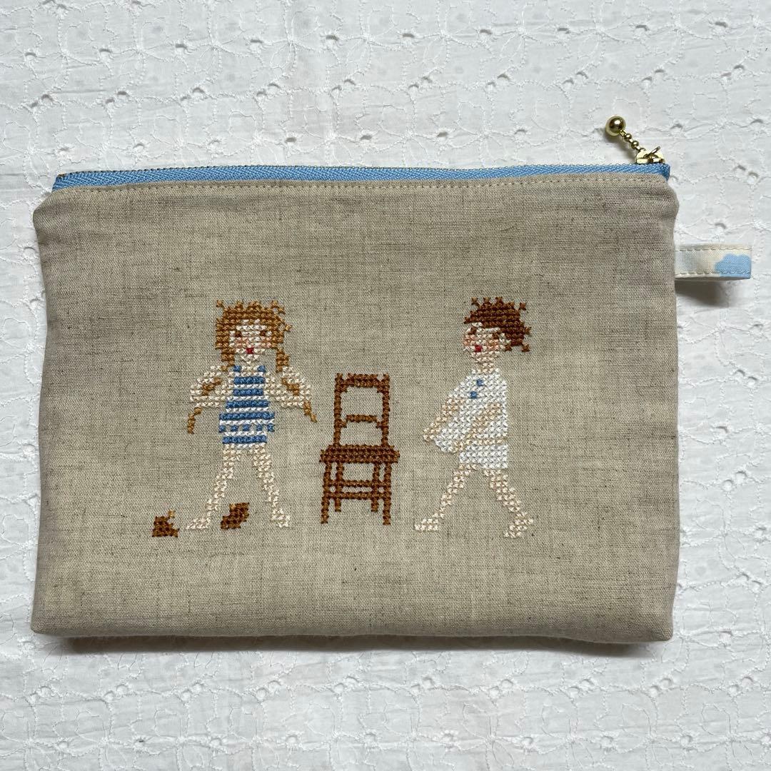 クロスステッチ 完成品 ファスナーポーチ サモイロフ オーダー56