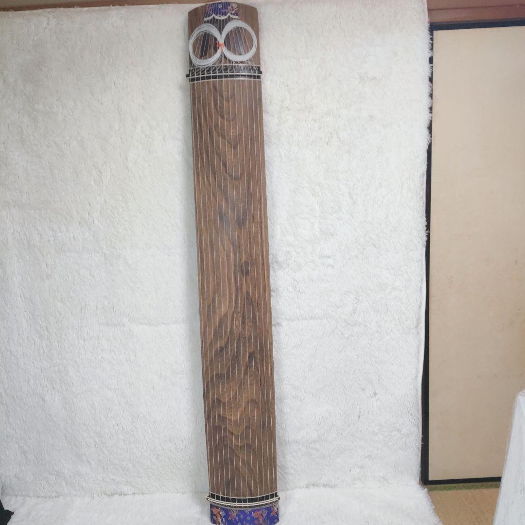 【美品】十三弦琴　和楽器　弦楽器 すだれ彫り 高級琴柱付き