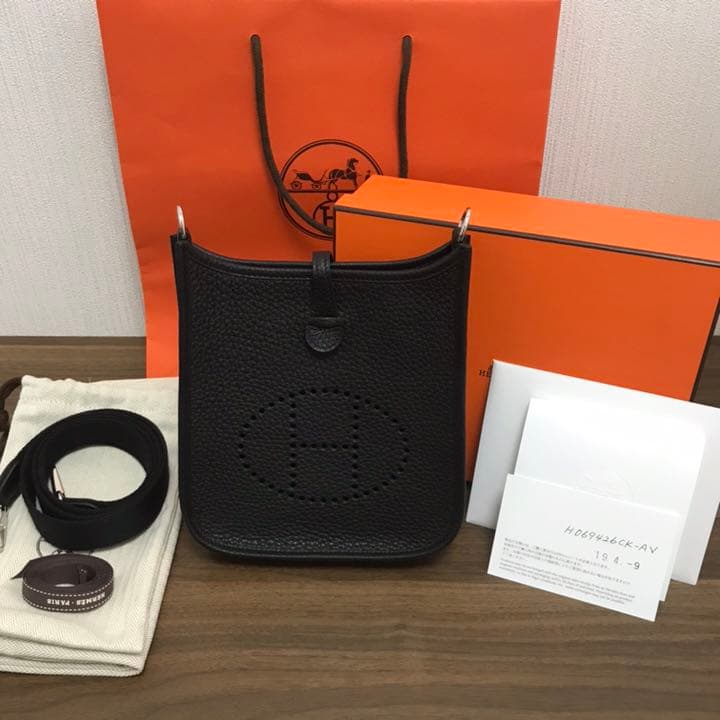 HERMES エルメス エブリンTPM 黒 ブラック シルバー金具