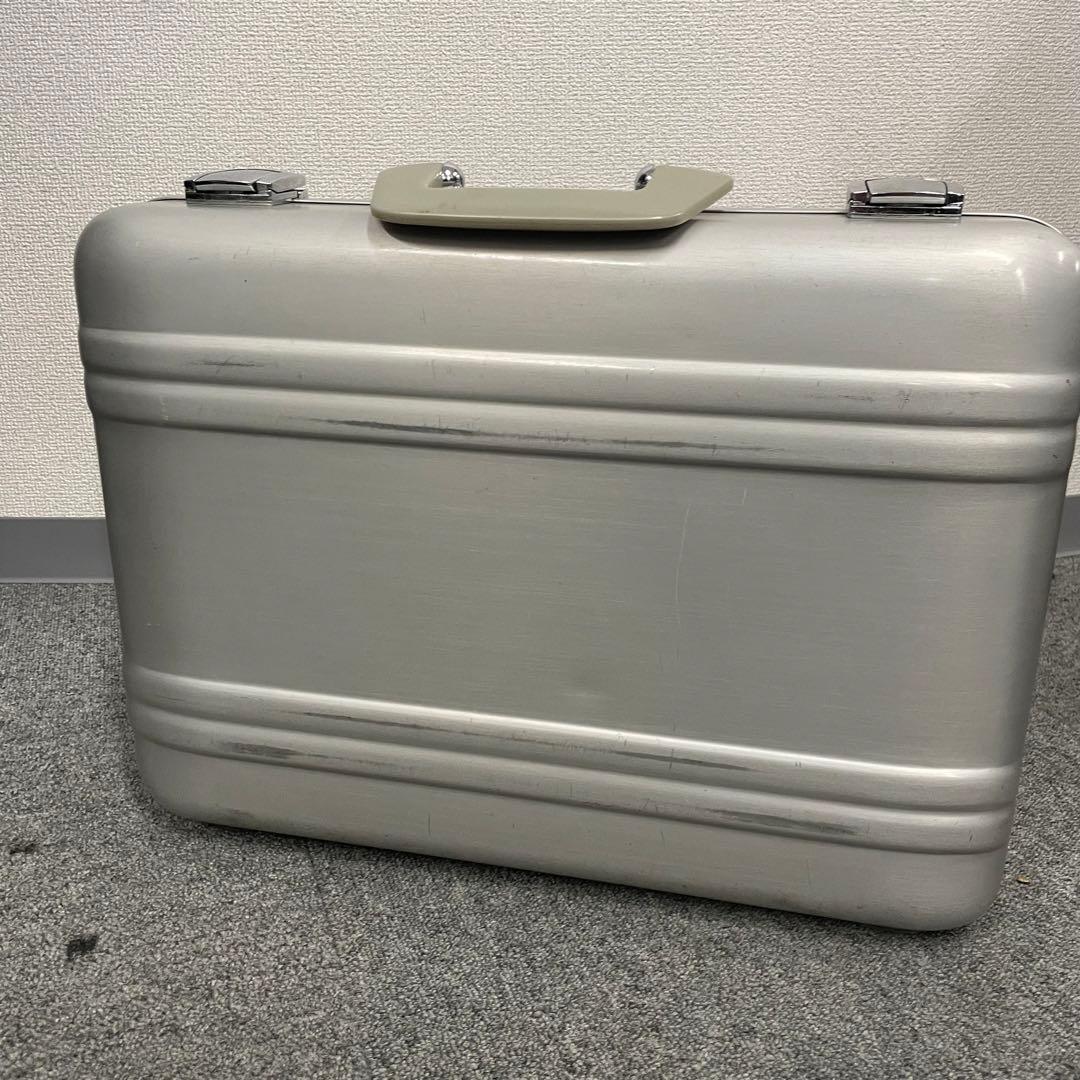 ゼロハリエバートン Elite by Zero アタッシュケース シルバー