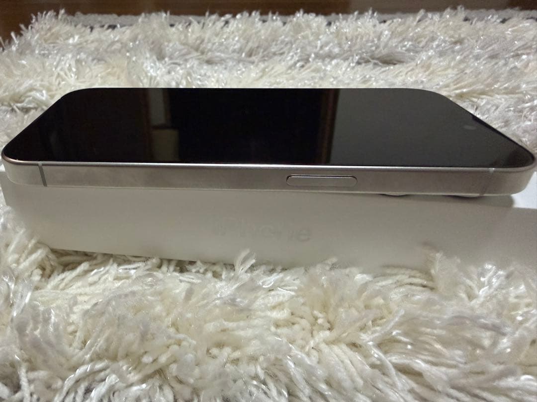 iPhone 15 Pro 256GB SIMフリー　Apple