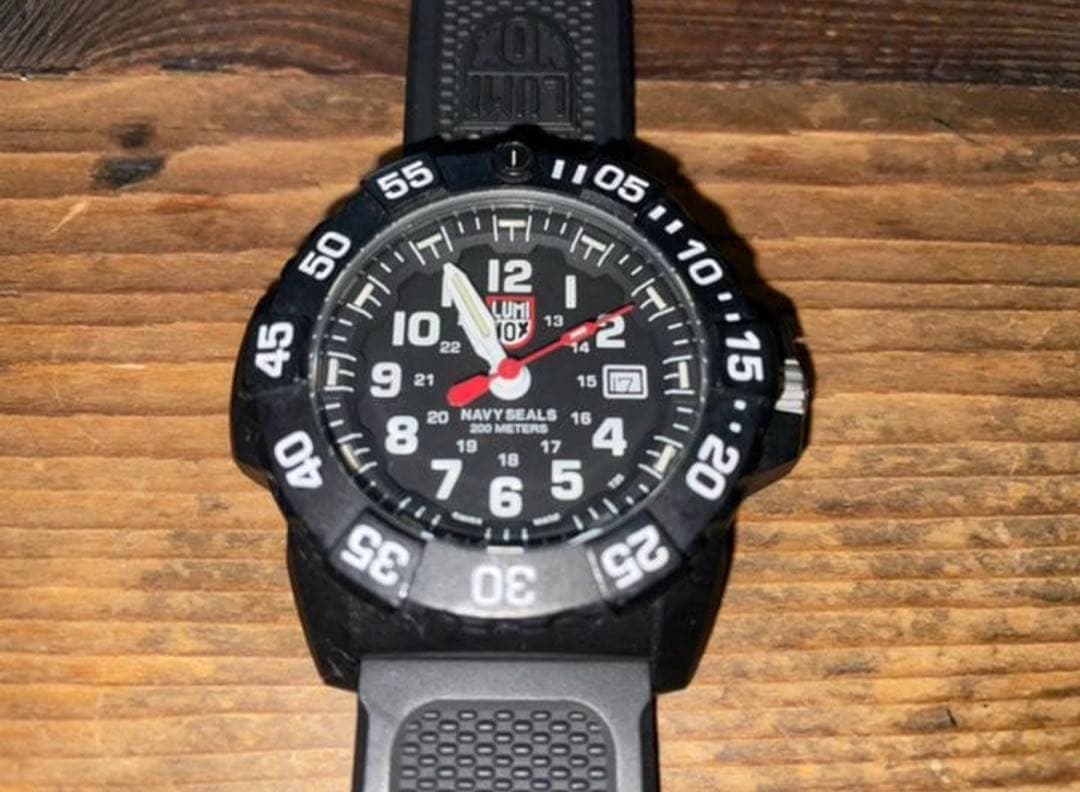 正規品！Luminox 3501 REDHAND 腕時計