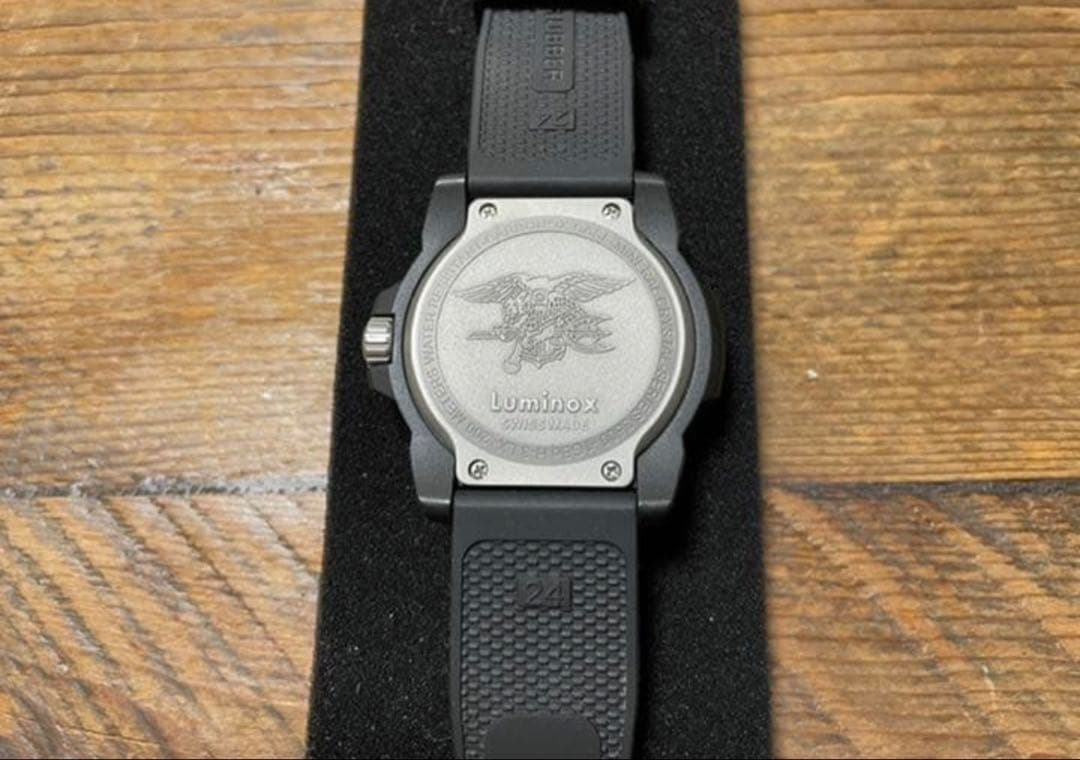 正規品！Luminox 3501 REDHAND 腕時計