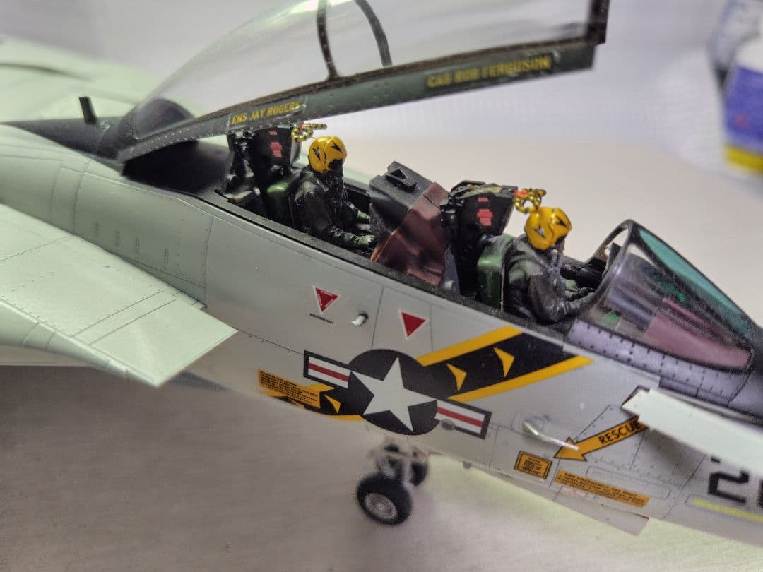 タミヤF-14 Ａ1/48トムキャッVF−84 ジョリーロジャース