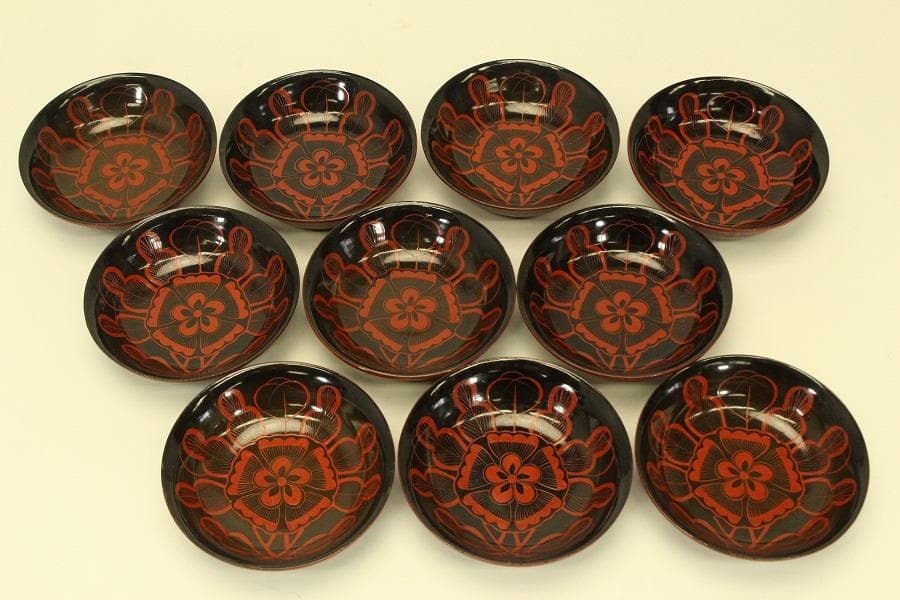 朱漆 輪花模様 小皿 十件 時代物(A733)