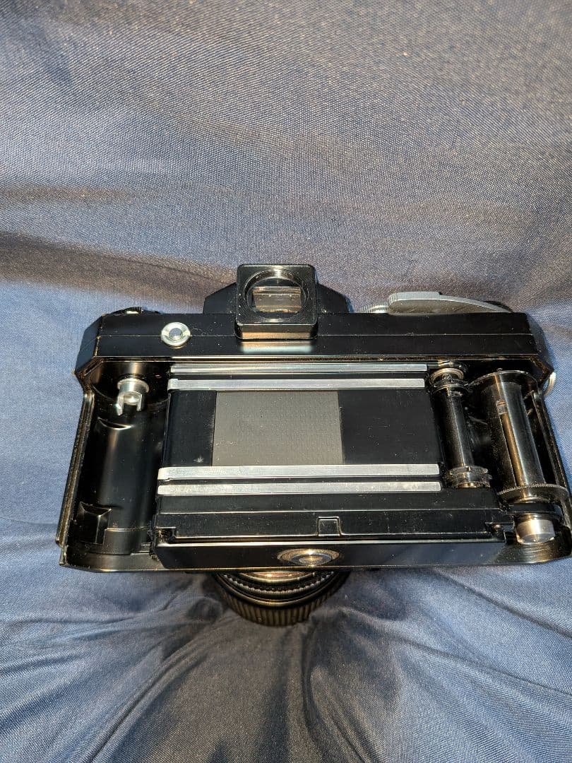 Nikon F フィルムカメラ　レンズ付　ジャンク