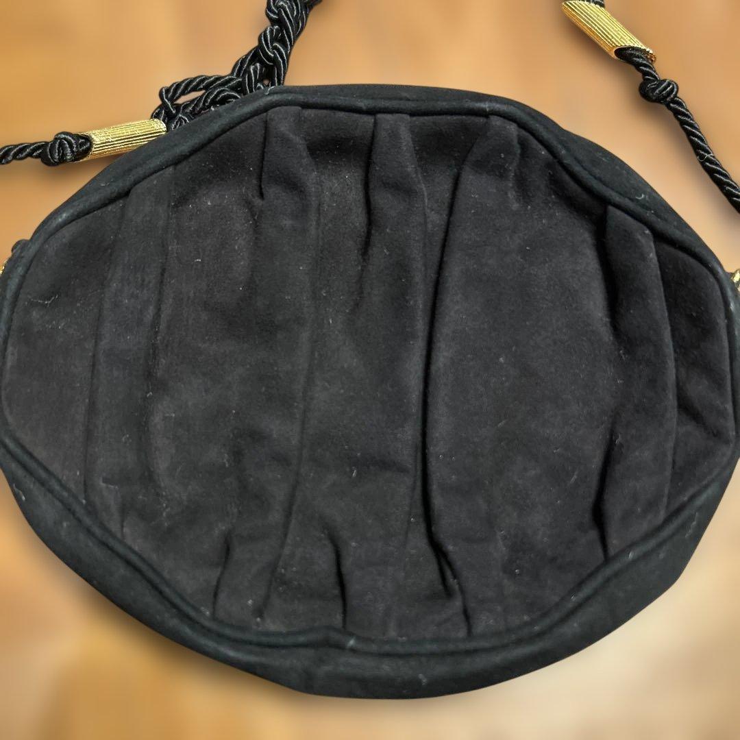 FENDI ブラックスエードパーティーバッグ