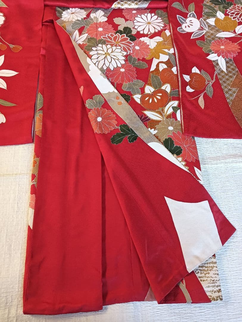 華やか振袖フルセット　赤　古典柄　金駒刺繍　身丈161.5 裄 65　お値打ち