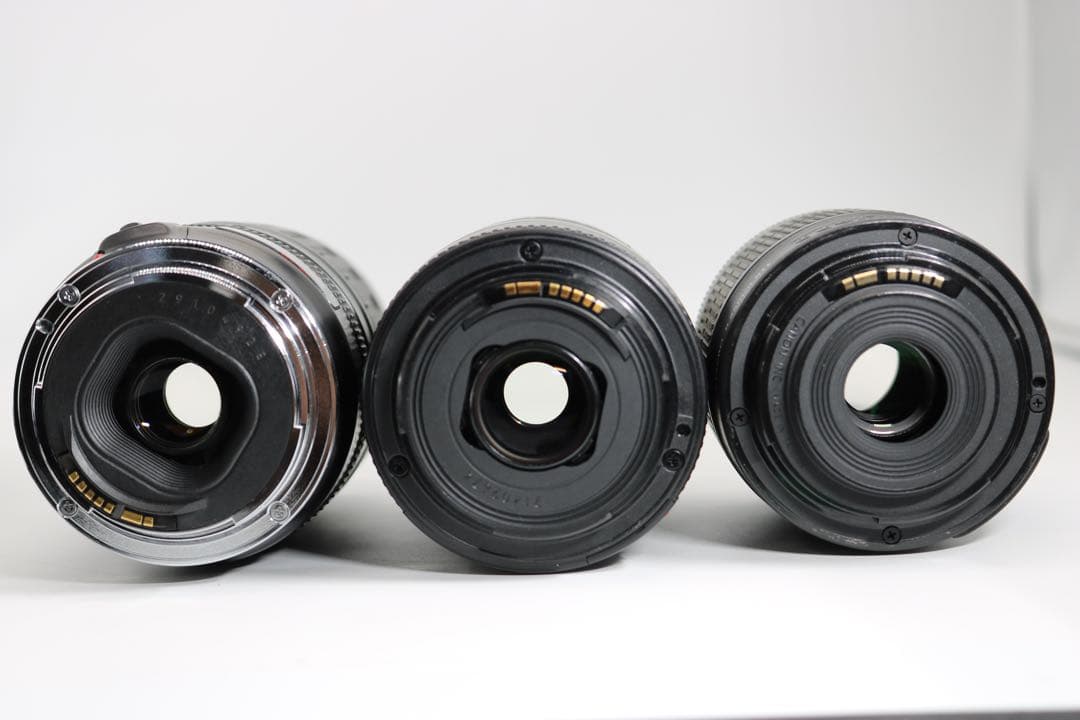 美品 【Canon EOS Kiss X10 トリプルレンズセット】 安心保証◎