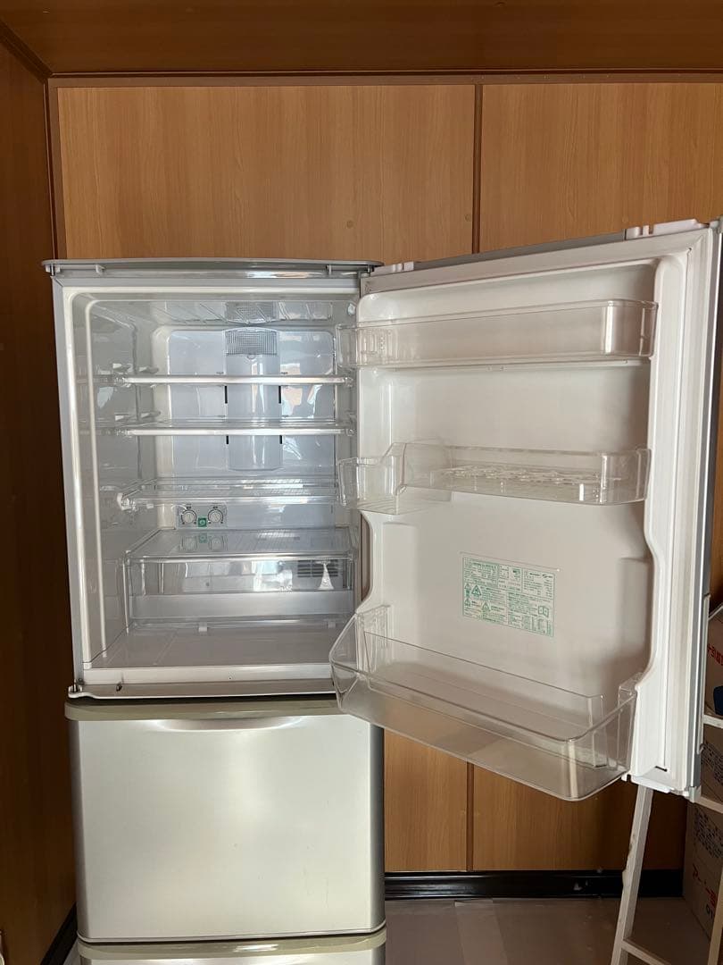 コレリス7　SHARPシルバー 3ドア冷蔵庫　　両開き