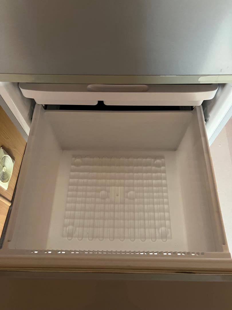 コレリス7　SHARPシルバー 3ドア冷蔵庫　　両開き