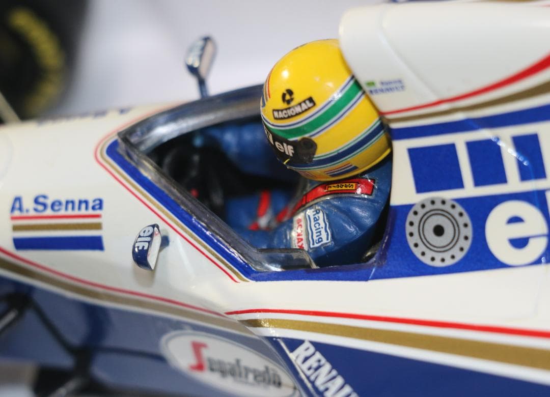 貴重ビックスケール１／1８　ウィリアムス・ルノーFW16　セナ・コレクション