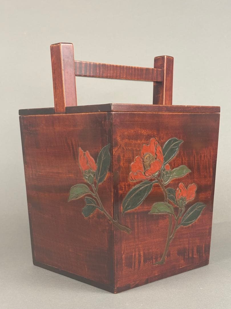 茶道具　讃岐　椿水仙圖　炭斗　在名