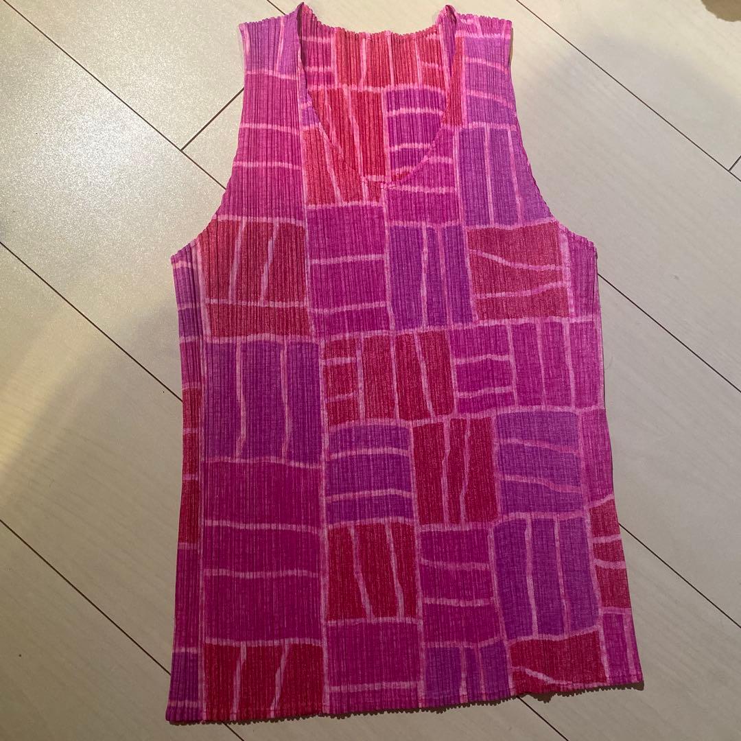 合馬公式アカウントPLEATS PLEASE ピンク タンクトップ