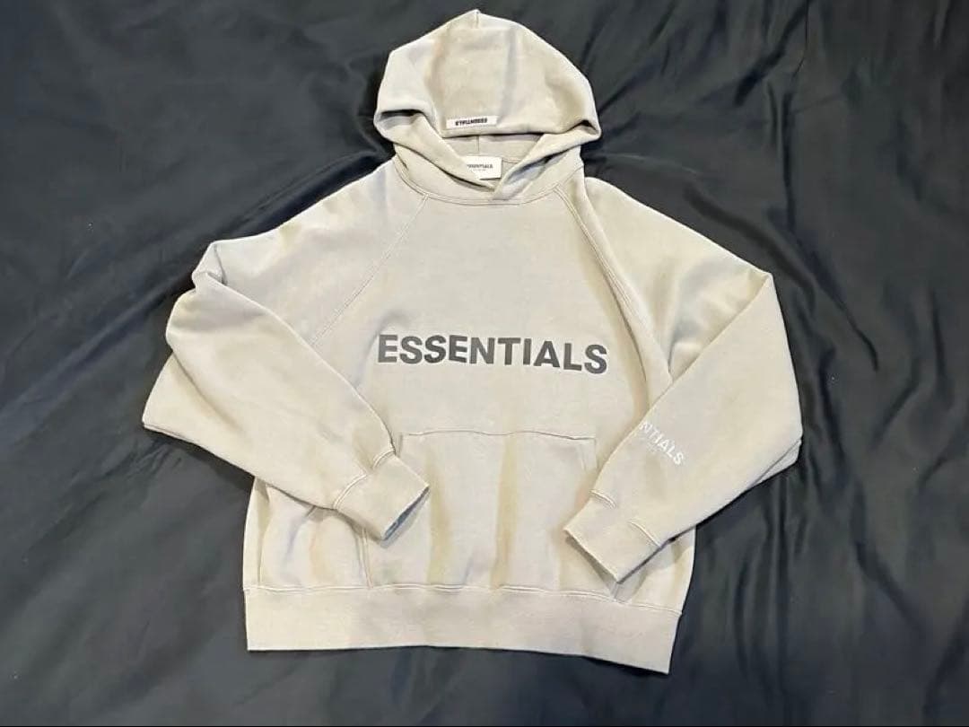 ESSENTIALS カーキパーカー フード付き　XXS