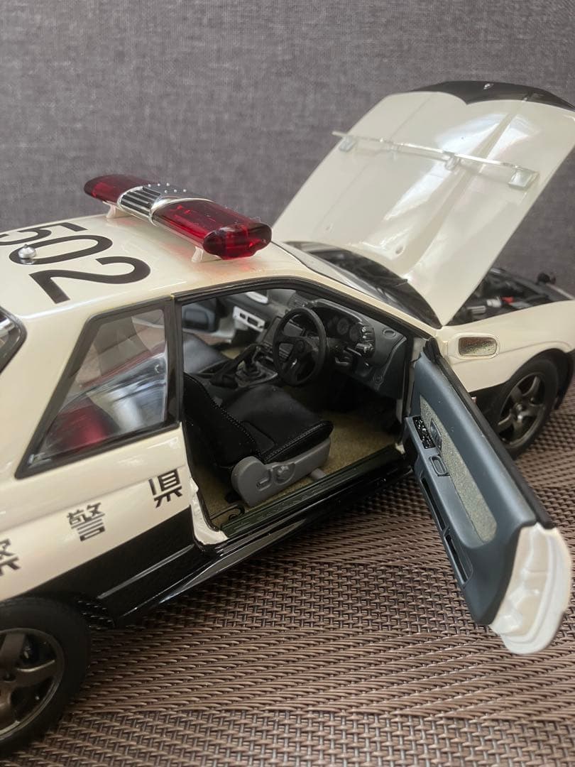 京商　1/18 R32スカイラインGT-Rパトカー　神奈川県警