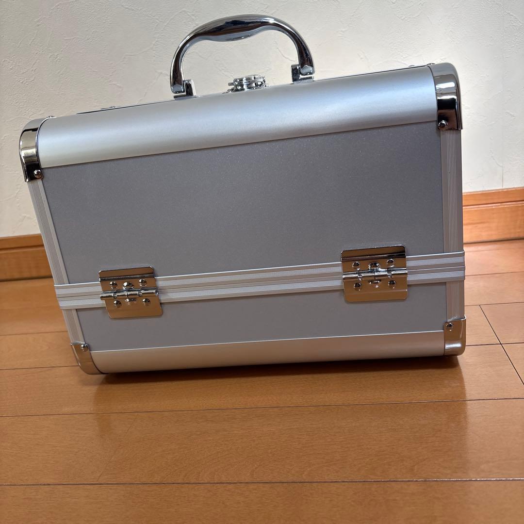 MARY QUANT シルバー メイクボックス