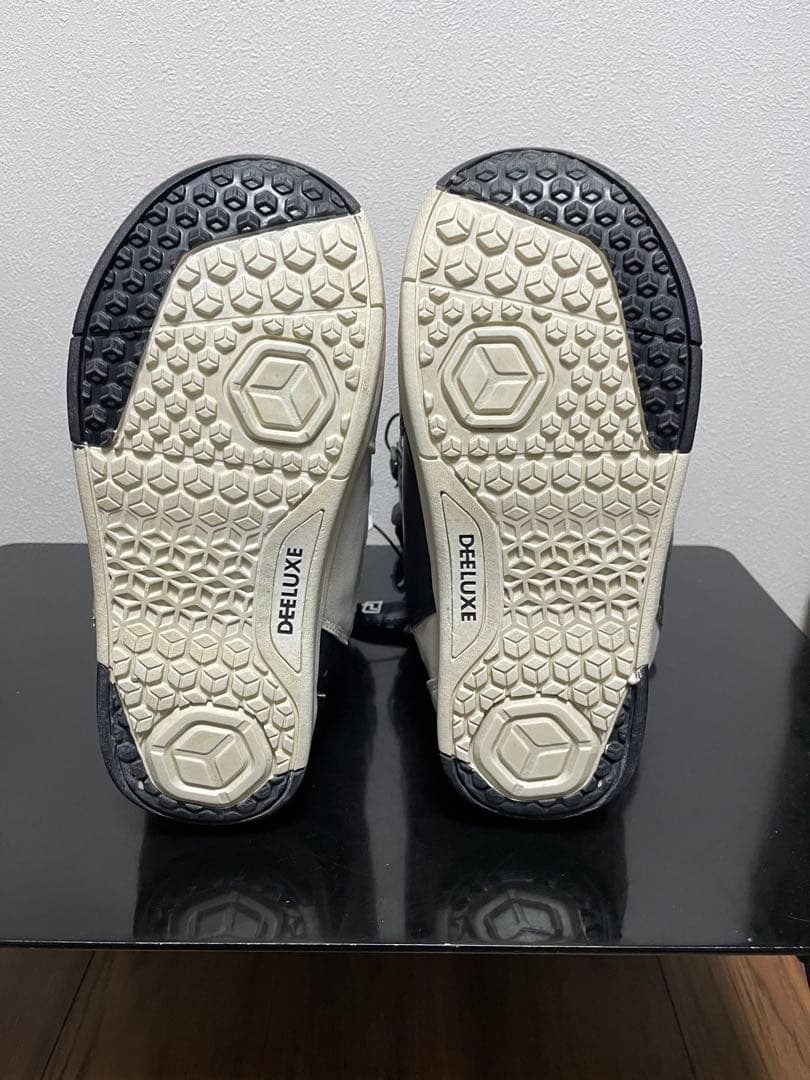 DEELUXE ID WOW 18-19 25.5cm サイン入り 白 黒