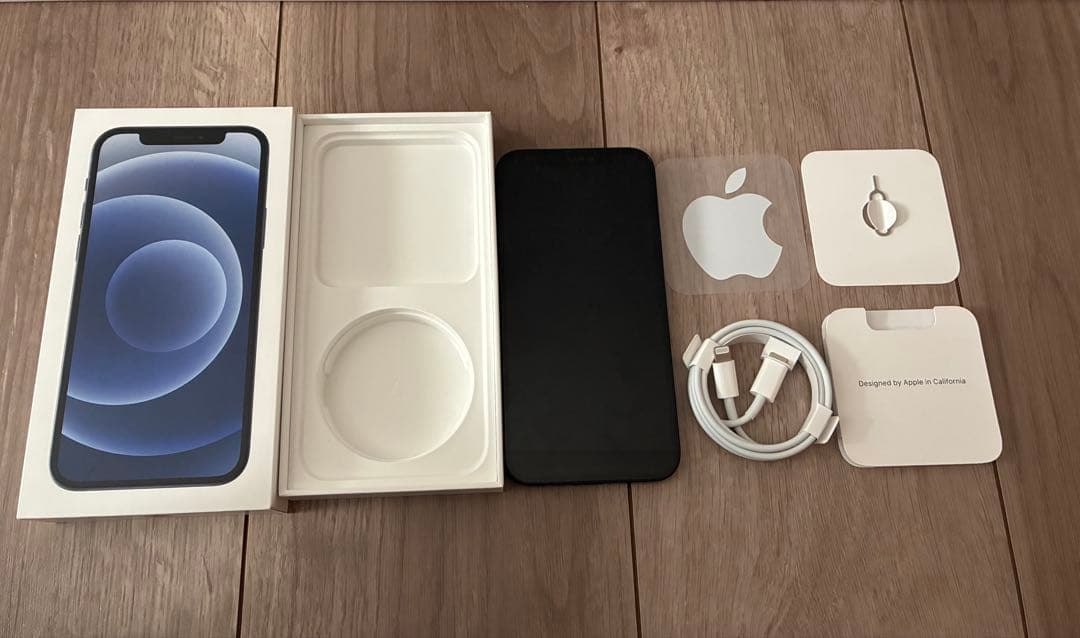 Apple iPhone 12 ブラック 本体　64G SIMフリー