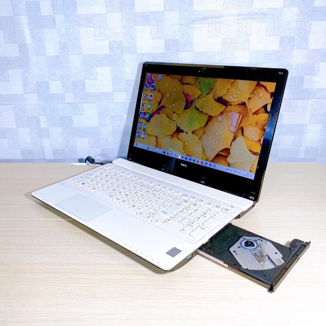 オフィス付/SSD256GB/メモリ8GB/Corei3搭載快適ノートパソコン