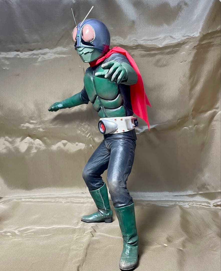 仮面ライダー旧1号リペイント完成品(検索 ビリケン メディコム 1/1マスク)