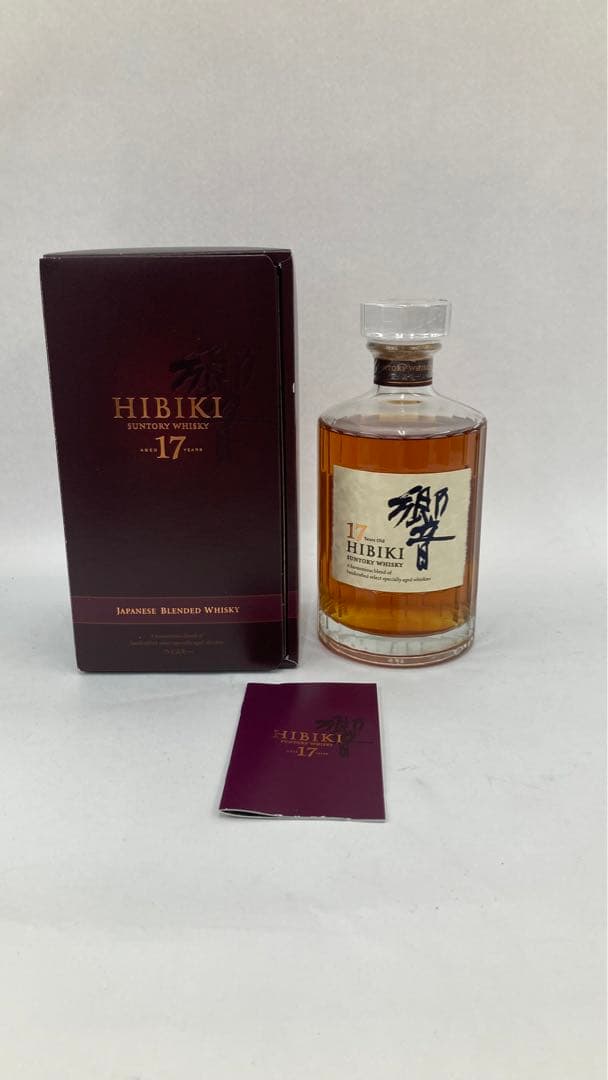 サントリー響17年　700ML　43％　未開封